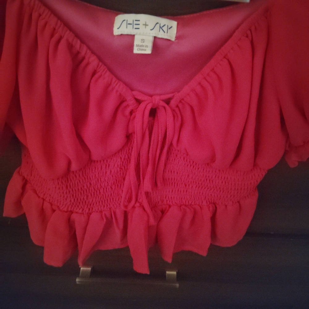 SHE & SKY Positano Pretty Smocked Top - Size Small - Picture 7 of 10